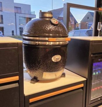 KAMADO MONOLITH TWO.55